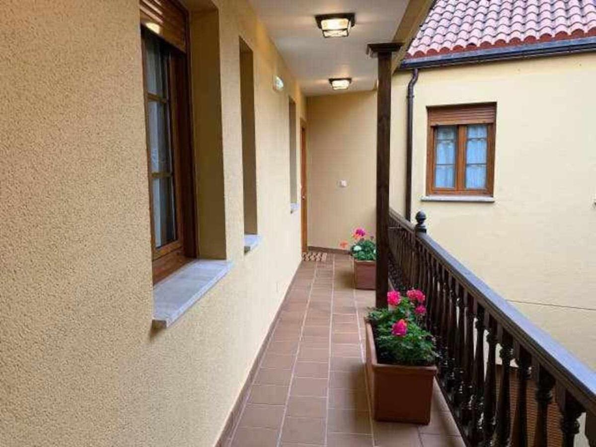 Cumbres De Los Picos Apartamento Los Abedules Poo  Exteriör bild